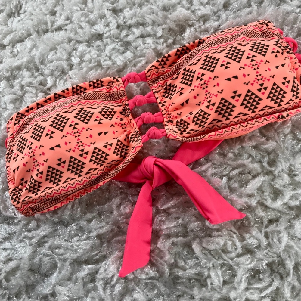 🛍3 FOR $25- HULA HONEY- TRIBAL BANDEAU TOP